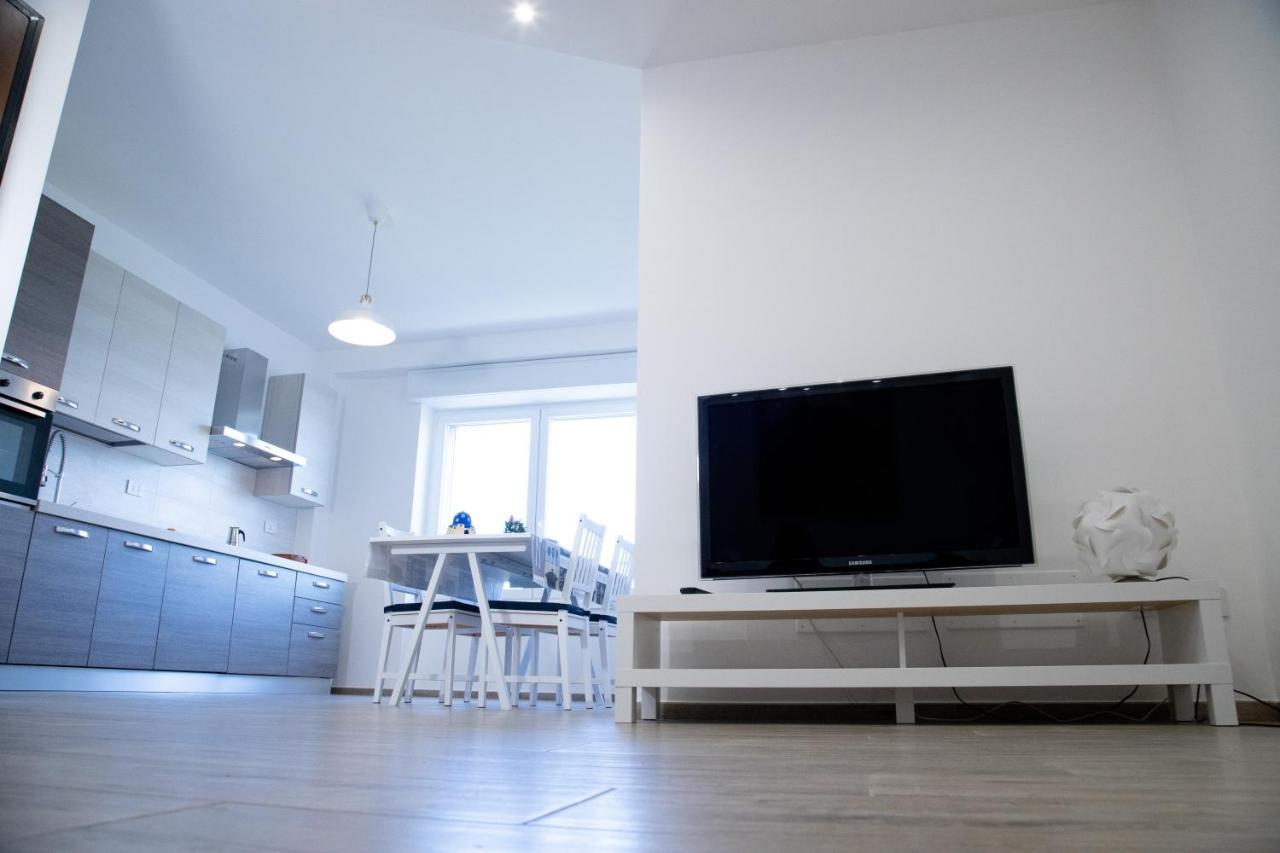 M&Mapartments โมโนโปลี ภายนอก รูปภาพ