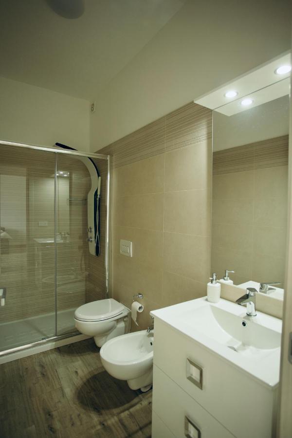 M&Mapartments โมโนโปลี ภายนอก รูปภาพ